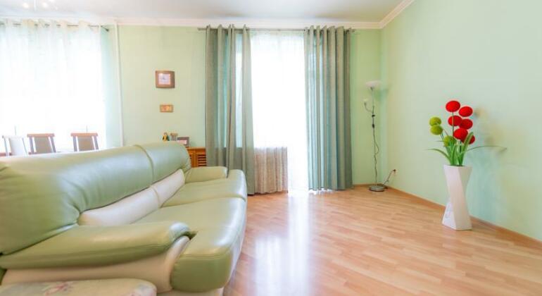 Five Stars Timiryazeva 4 - Photo2