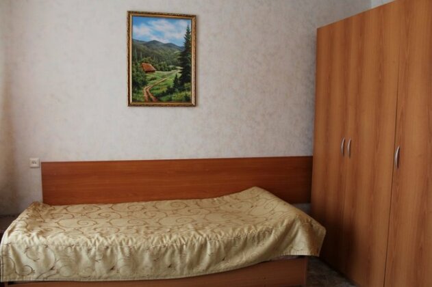 Naberezhnaya 5 Mini-Hotel - Photo4