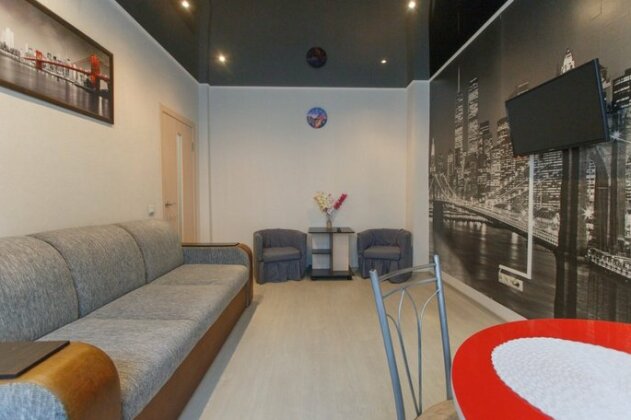 Pyat' Zvezd Na Lenina 24 Apartments - Photo4