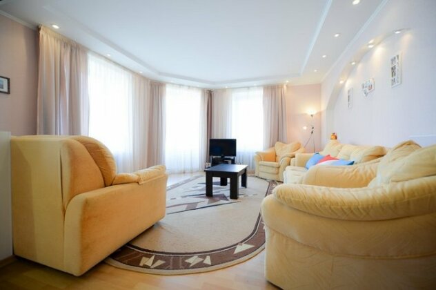 Pyat' Zvezd Na Timiryazeva 33 Apartments - Photo5
