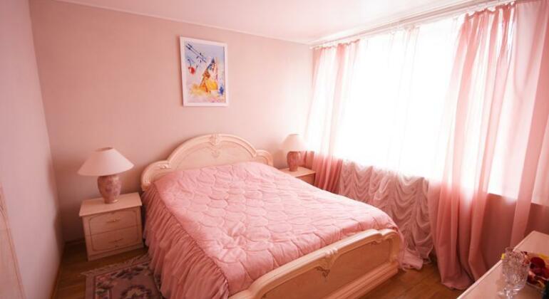 Leningrad Hotel - Photo2