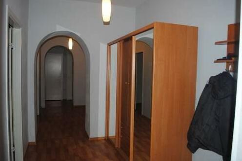 Lux35 Apartment Metallurgov 7 - Photo5