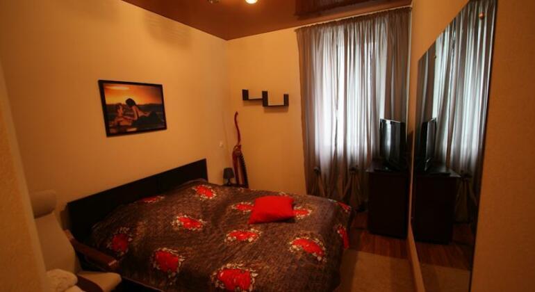 Mini Hotel Planet - Photo2
