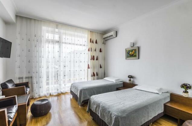 Alie Parusa Hotel - Photo2