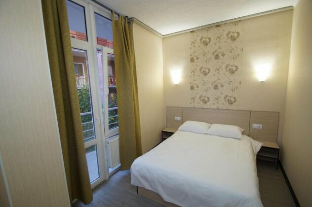 Lotos Hotel - Photo2