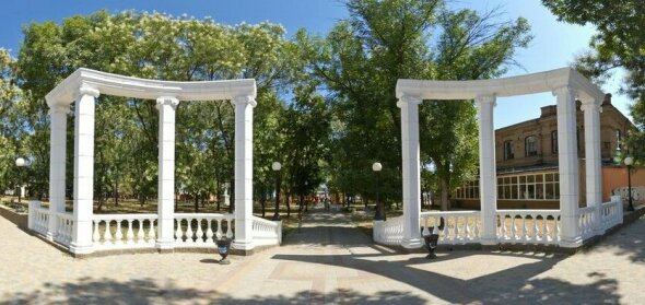 Guest house U Petrovicha Dolzhanskaya