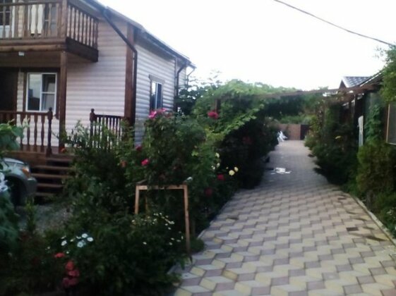 Photo 4