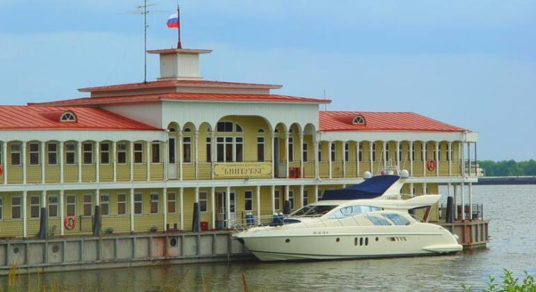 Floating Hotel Bereginya - Photo2