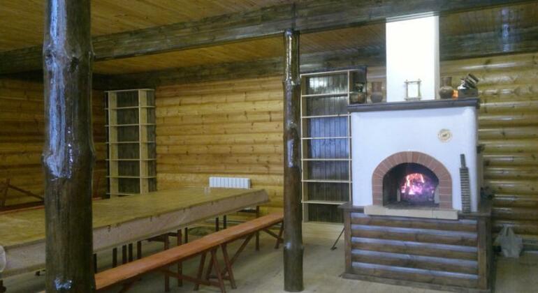 Husky House - Photo3