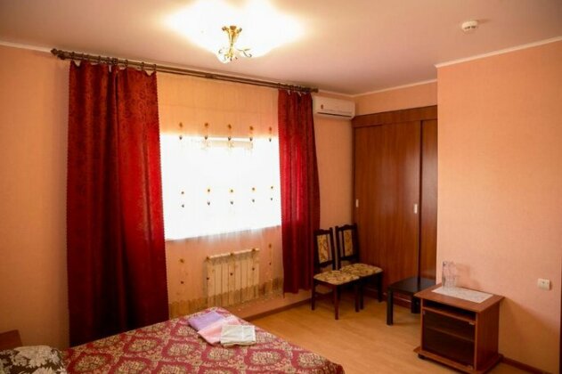 Klub-otel' U kamina - Photo3