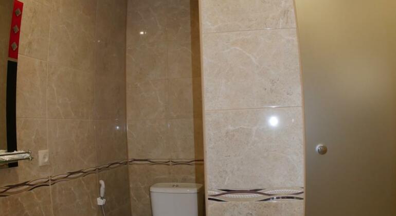 Hollywood 2 Hotel - Photo2