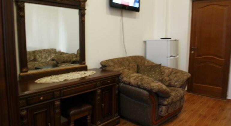Stolitsa Inn - Photo4