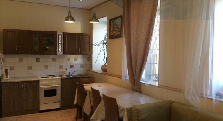 Apartment On Sukhe-Batora - Photo2