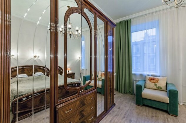 Friends apartment on Marata - Photo2