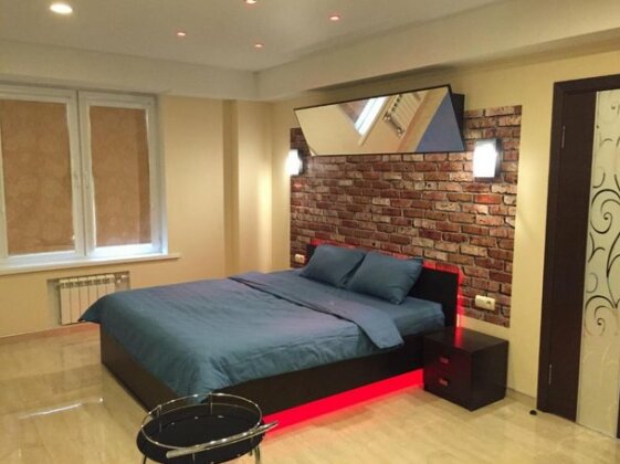 Apartment on Velizhskaya 7