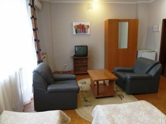 Hotel on Lyubimova 3 - Photo3