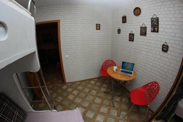 Hostel and Apartment Cherdak - Photo4