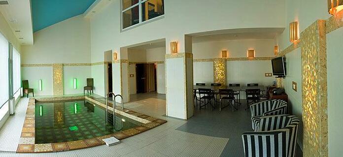 Las Palmas Hotel Complex - Photo5