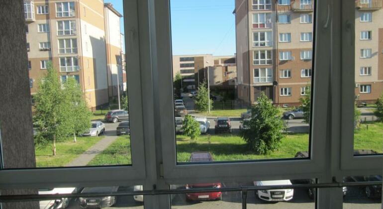One Bedroom Apartment with Balcony Kaliningrad - Photo3