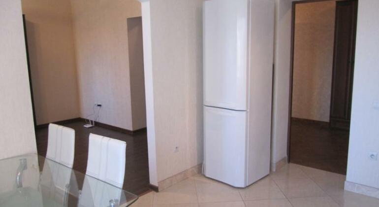 One Bedroom Apartment with Balcony Kaliningrad - Photo5