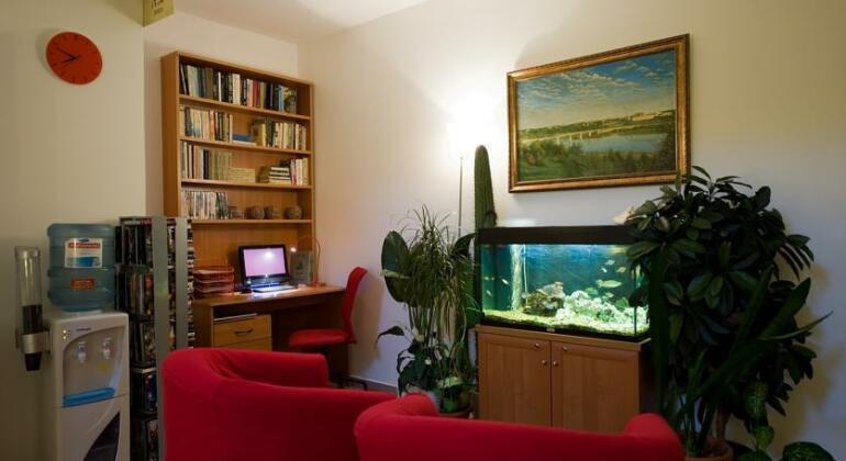 Hostel in Hotel - Photo2