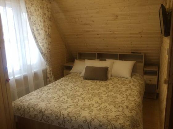 Uyutniy Arkhyz Guest House - Photo2