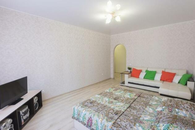 Apartment Sdaem 116 on Chetaeva 10 - Photo2