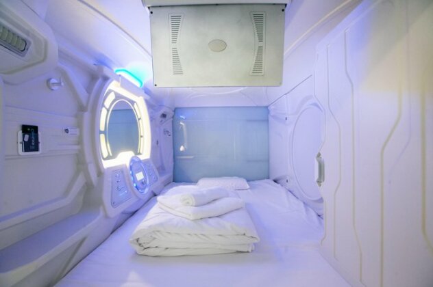 Capsule Hostel Capslock - Photo4