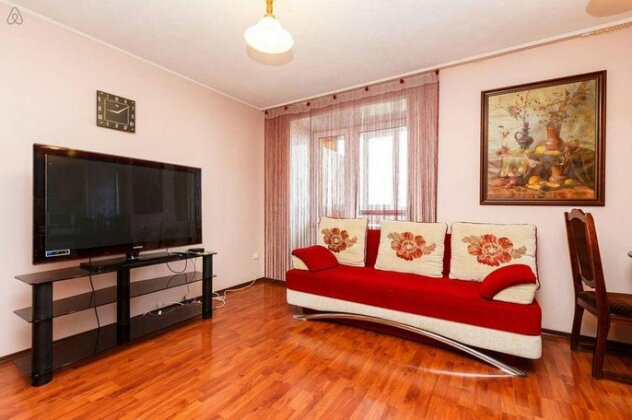 Comfortable and Modern Apartments on Ibragimova - Photo3
