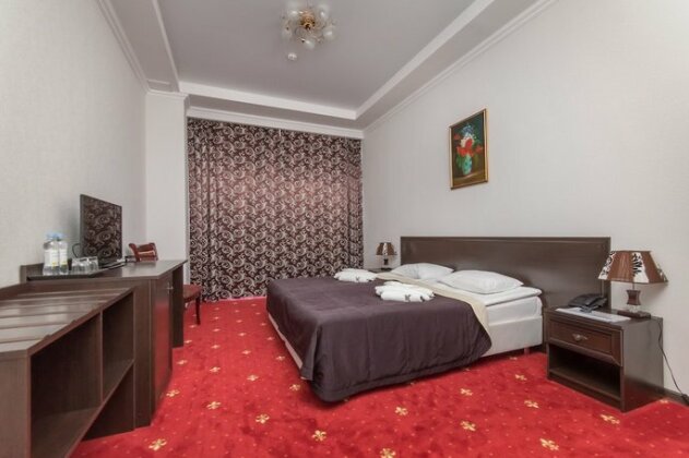 Hotel MANO - Photo4