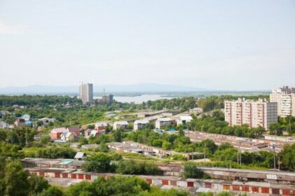 Na Strelnikova 10 Apartments