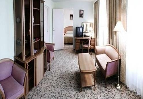 Cronwell Inn Ugra - Photo4