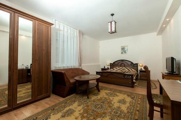 7 Kholmov Hotel - Photo4