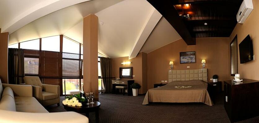 Hotel Kirov - Photo2