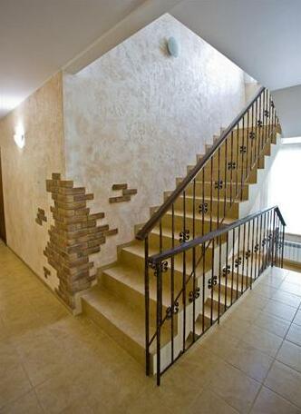Stariy Dvorik on Mopra - Photo4