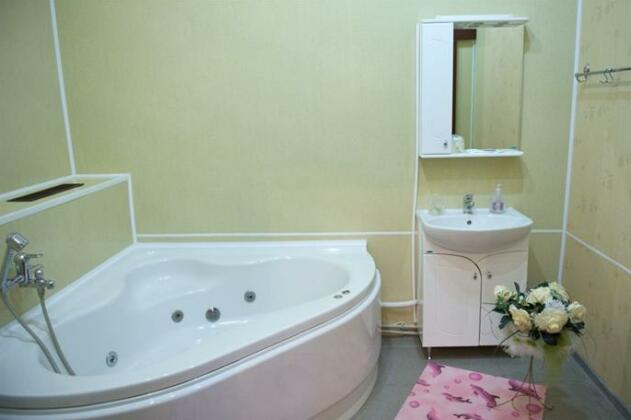 U Dvuh Lvov Hotel - Photo4