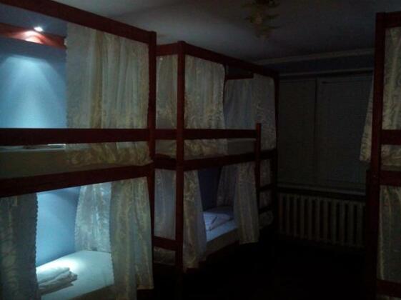 Hostel on Druzhby Narodov st - Photo3