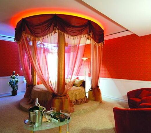 Alioth Hotel