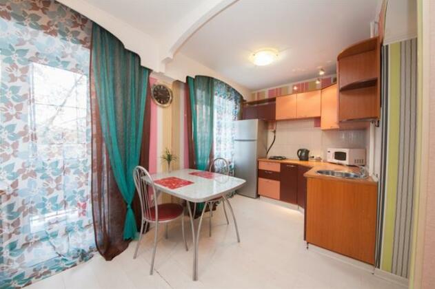 Kvartirov Apartment at K Marksa - Photo5