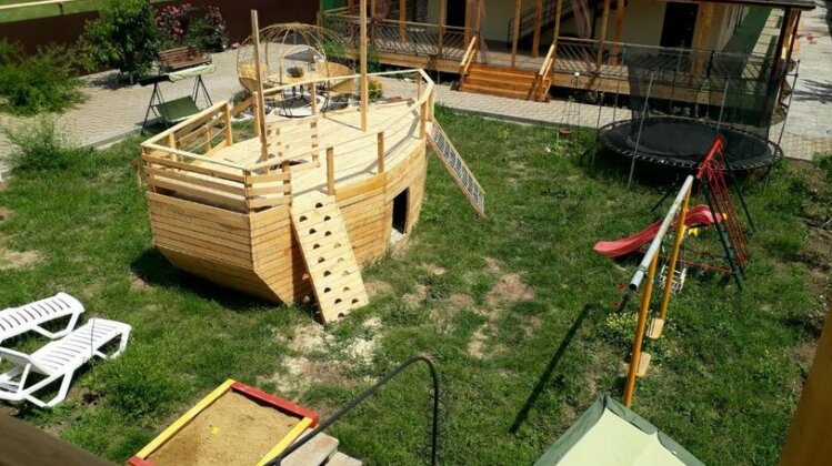 Photo 2