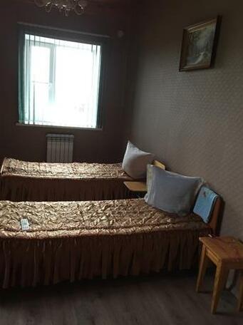  Photo 1