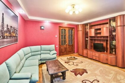 Abazhur Apartment na Karelzeva