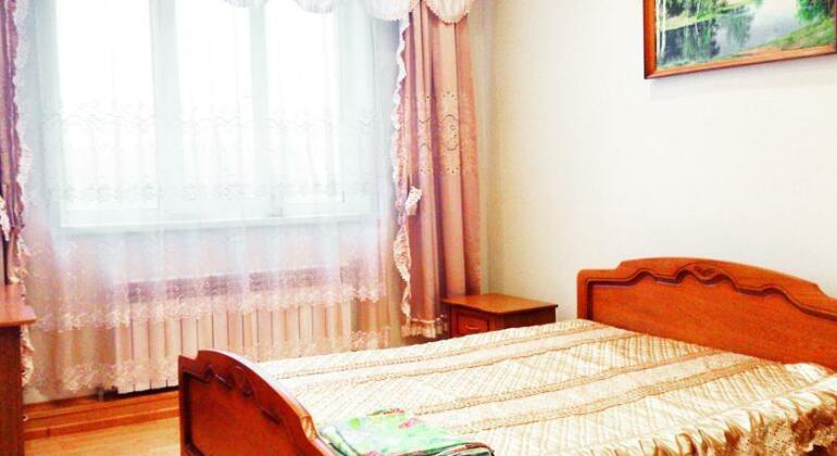 Apartment Na 50 Let Oktyabrya - Photo2