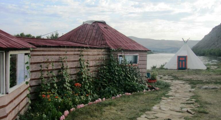 Yurt-complex Biy-Khem