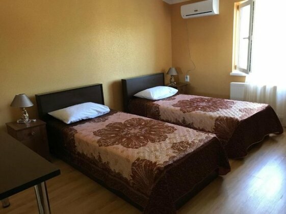 Guest House on Mira Street - Photo3