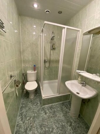 Hotel Karlen - Photo4