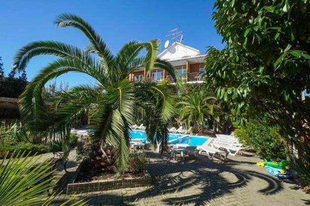 Guest House U Morya Loo