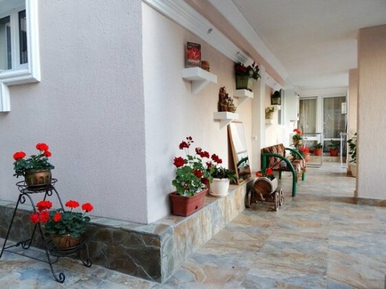 Uyutny Guesthouse - Photo3