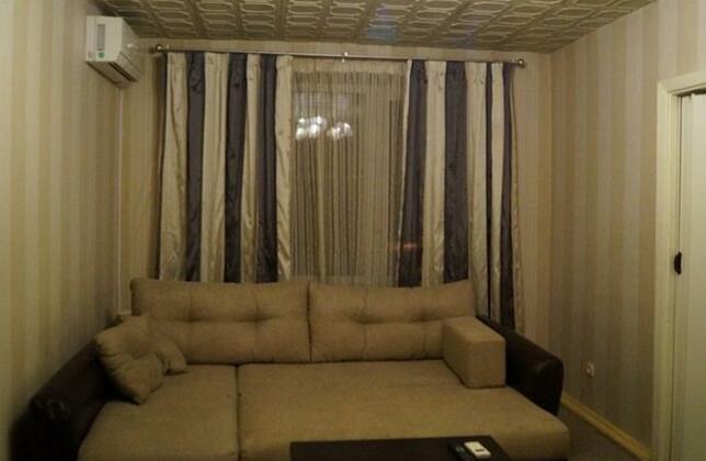 1905 Goda Apartment - Photo2