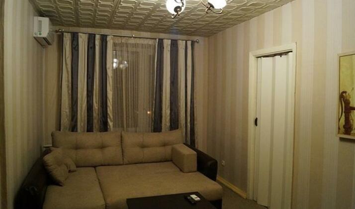 1905 Goda Apartment - Photo4